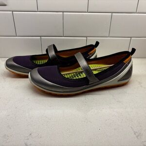 Ecco Biom Purple and Orange Casual Flats Size 39